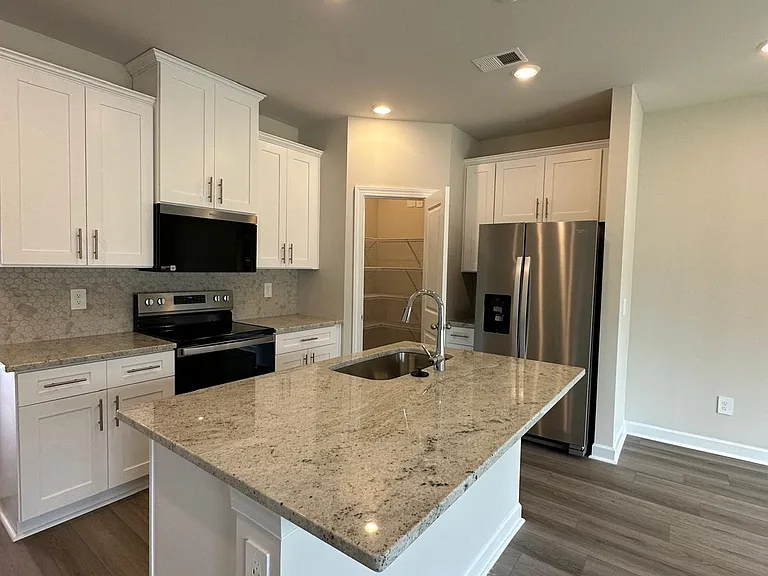 1744 Braemar Village Dr — Photo 9