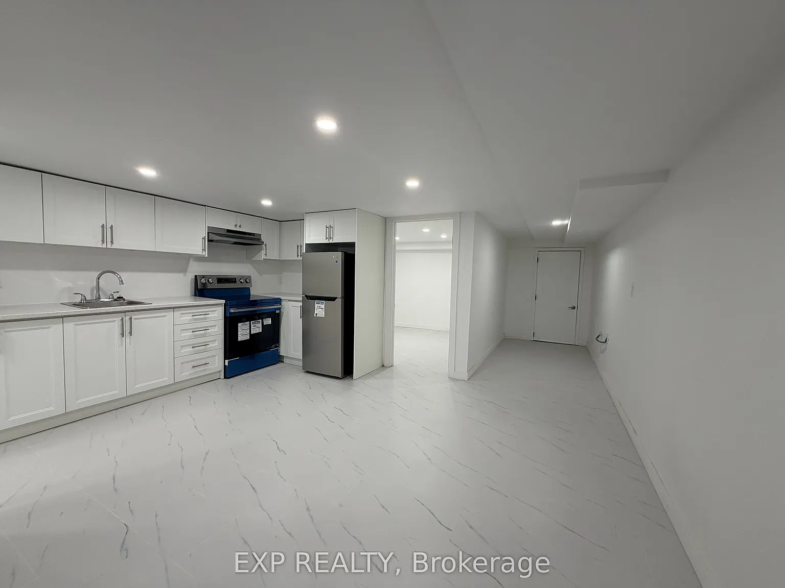 1 bed, $1,000 — Photo 1