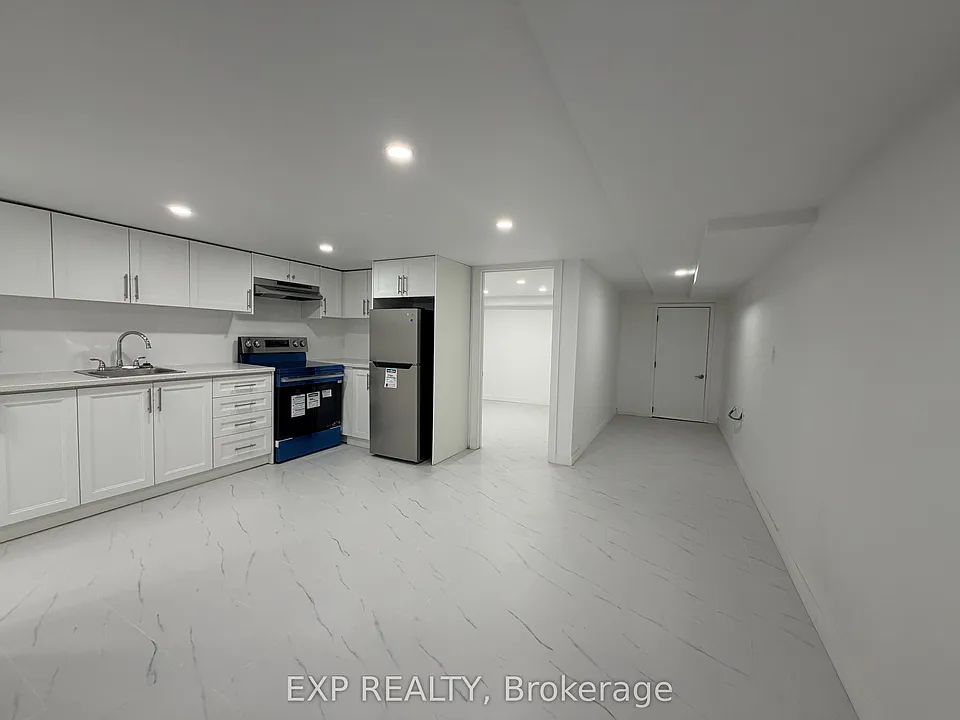 804 Saint Clair Ave W #BASEMENT