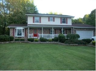 9826 Pearson Rd, Middleport, NY 14105