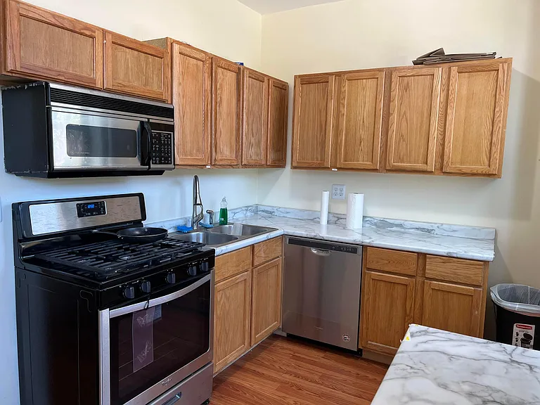 3348 S Morgan St #2F — Photo 4