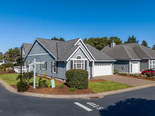5805 SW Arbor Dr, South Beach, OR 97366