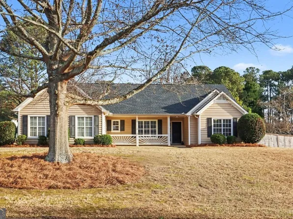 2660 Tribble Gates Dr, Loganville, GA 30052