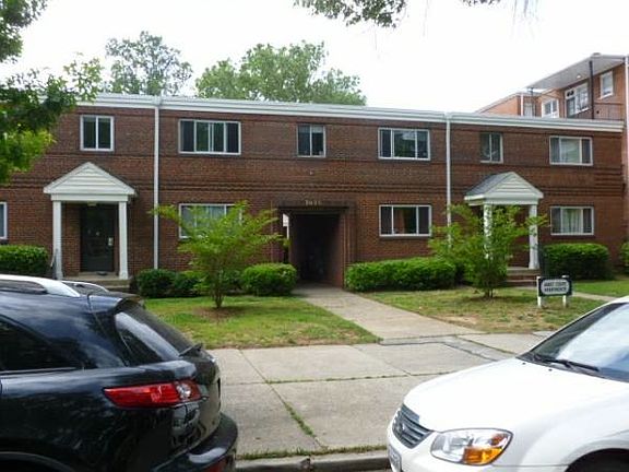 2nd image of 3025 Monument Ave APT E2