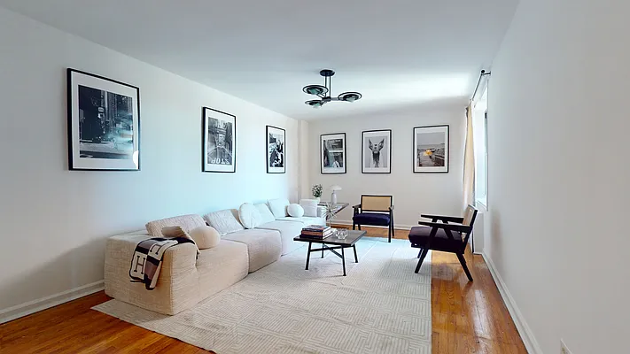 Living room, photo 1