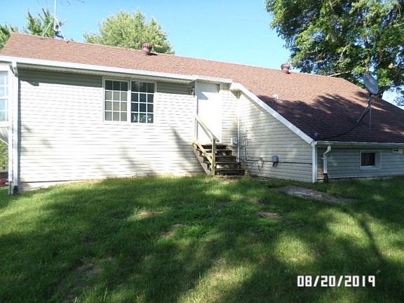 3rd image of 27498 290th St
