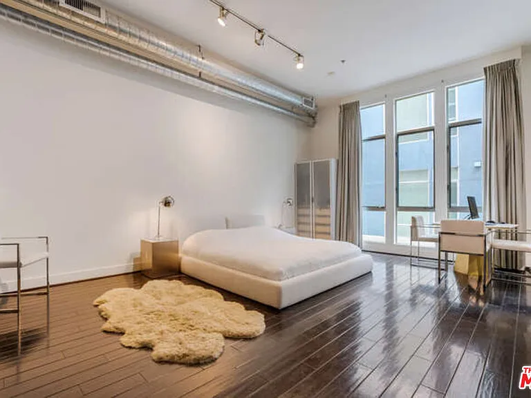 13320 Beach Ave #206 — Photo 3
