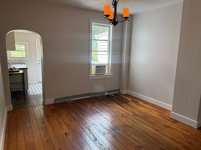 4613 Bancroft St — Photo 4