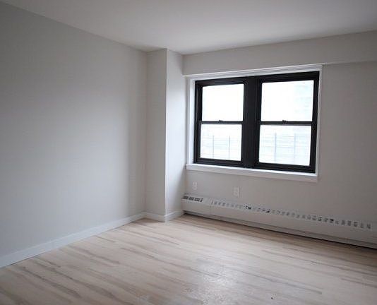 4th image of 1365 Saint Nicholas Ave APT 32P