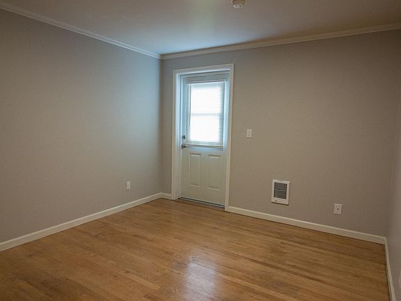 4th image of 1438 31st Ave #A