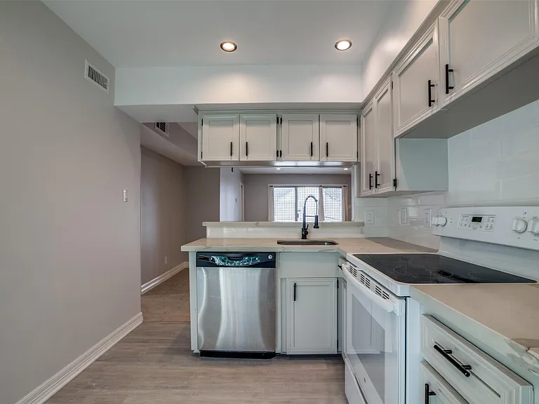 9025 Rue Cambon St #66 — Photo 16