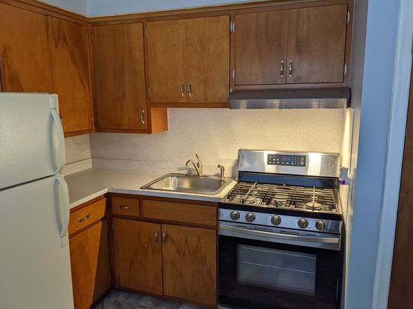 55 Burbank Ave APT 5