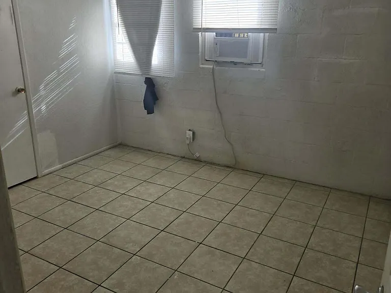 909 N Kadota Ave #1 — Photo 5