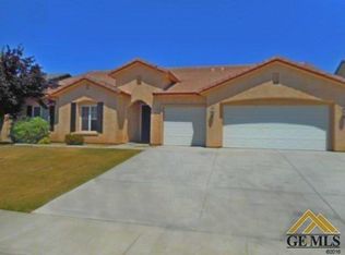 11414 Equinox Ave, Bakersfield, CA