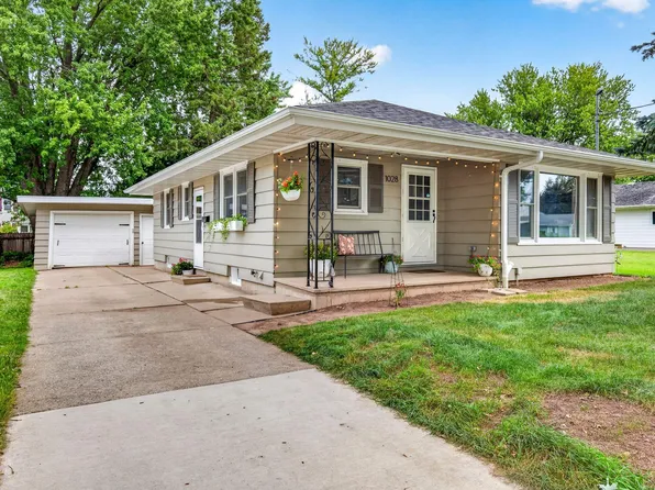 1028 Tyler Ave, Oshkosh, WI 54902