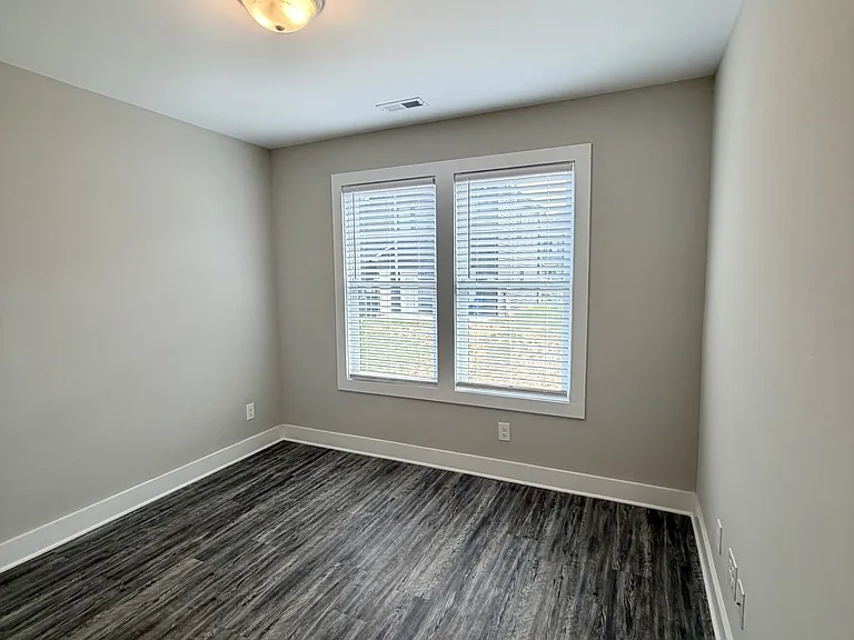 52 Cuddington Ln #1 — Photo 35