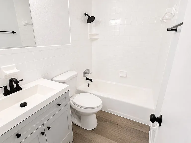 1712 NE 71st Pl — Photo 9