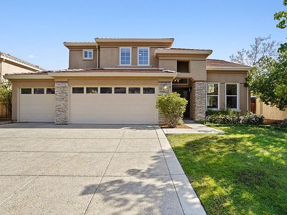 2nd image of 5450 Ligurian Dr