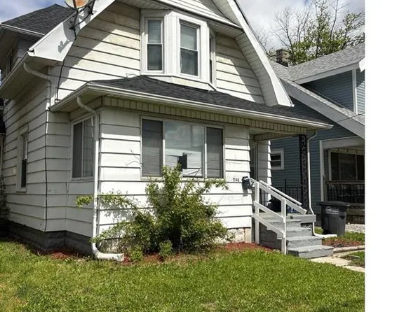 746 Spencer St, Toledo, OH 43609