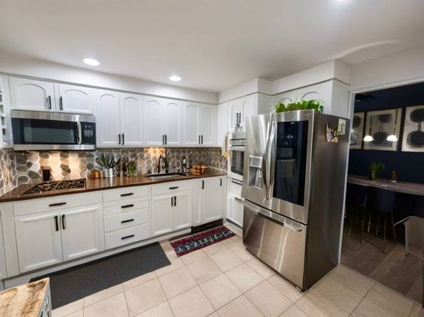 29 Waverly Dr W