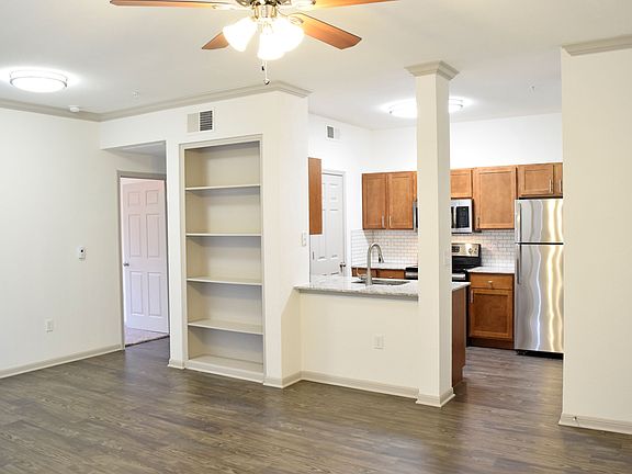 2nd image of 401 Teravista Pkwy APT 0216
