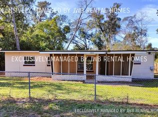 2820 Parr Ct E, Jacksonville, FL 32216