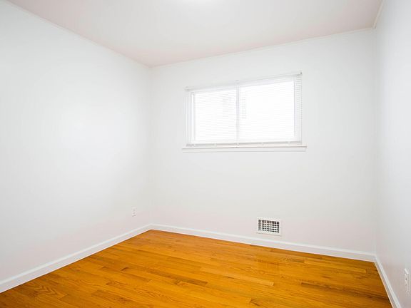 5th image of 52 Bangor St #1