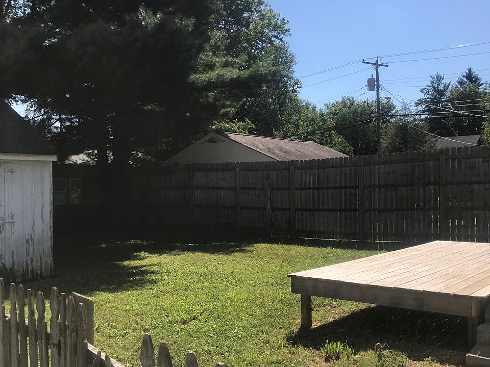 1st image of 124 Westwood Dr