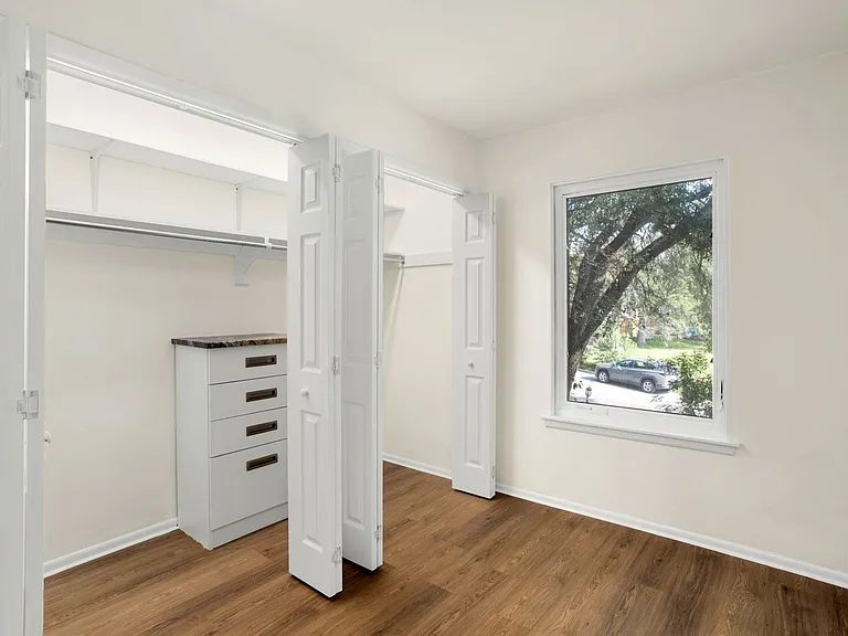 205 Chichester Pl #16 — Photo 31