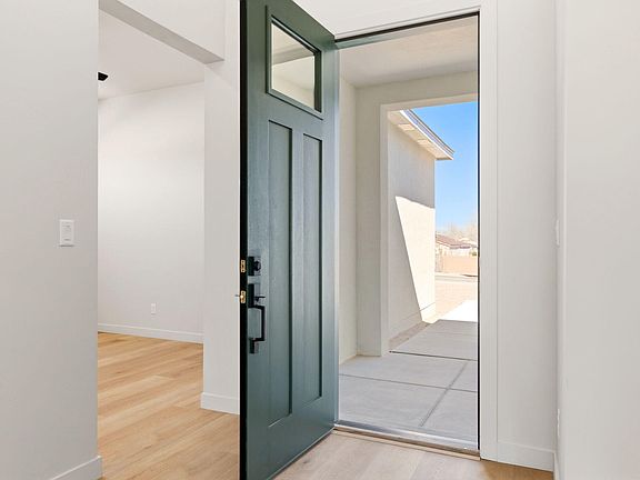 3rd image of 1616 Pine Rd NE