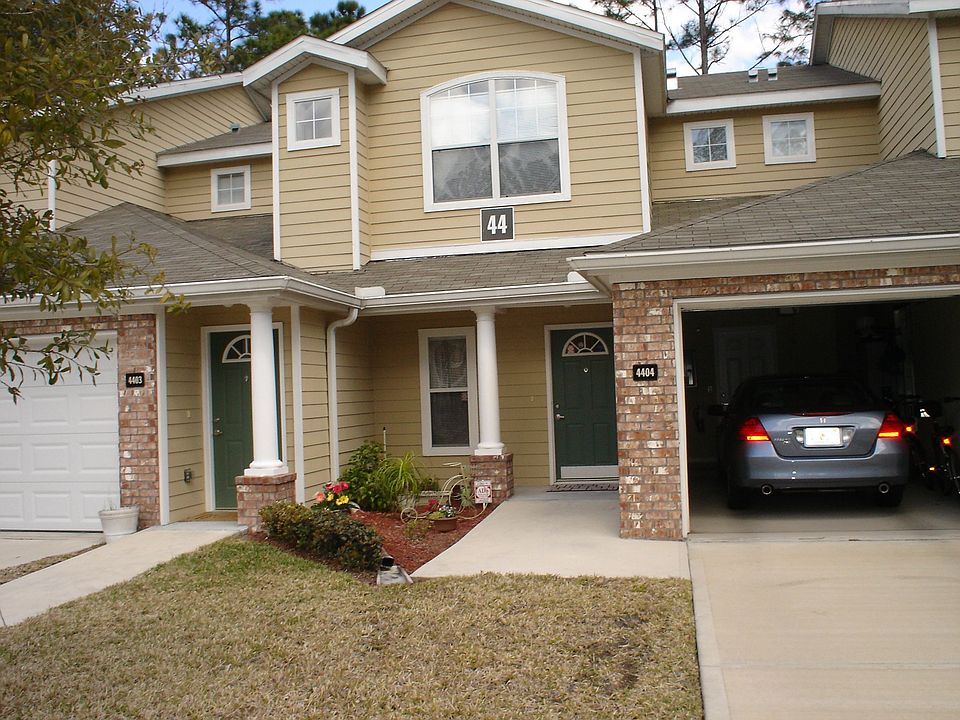 FRONT OF UNIT