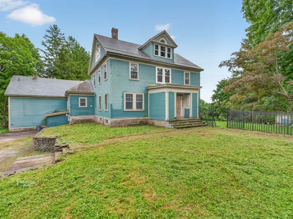 35 Leominster Rd, Lunenburg, MA 01462