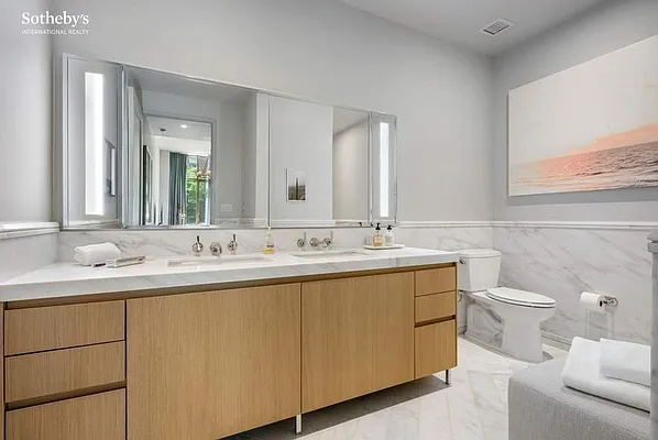 215 East 19th Street #2A in Gramercy Park, Manhattan