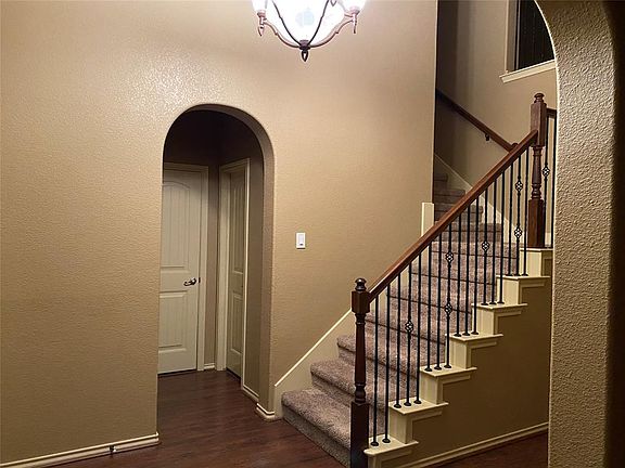 4th image of 2217 Frosted Willow Ln