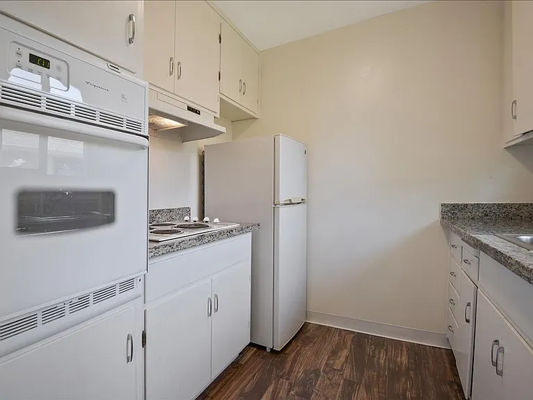 254 College Ave Palo Alto near Evergreen Park — Photo 9
