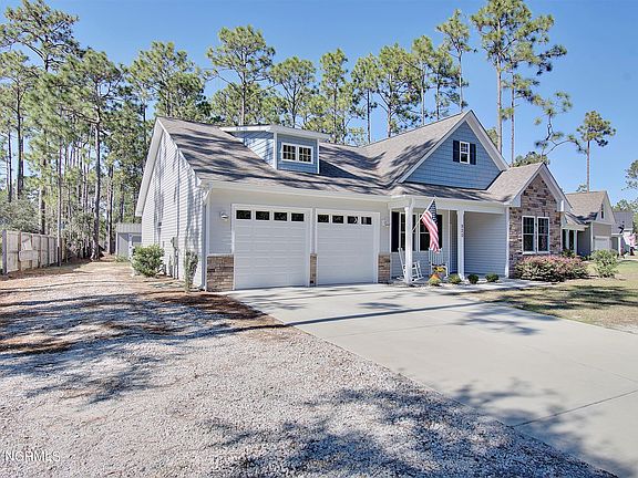 3rd image of 920 Eden Drive