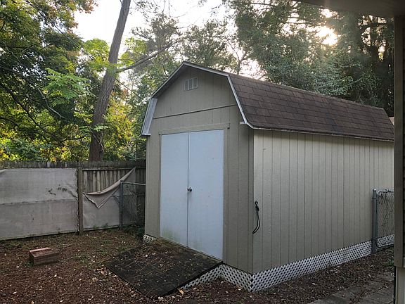 4th image of 7708 New York Ave