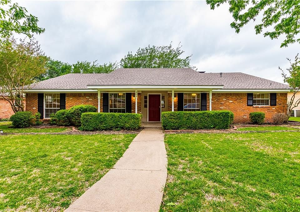 1st image of 303 Greenhill Ln