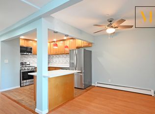 25-08 Ditmars Blvd #4, Astoria, NY 11105