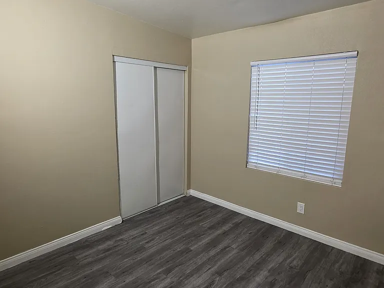 1420 Putnam Ave #8 — Photo 20