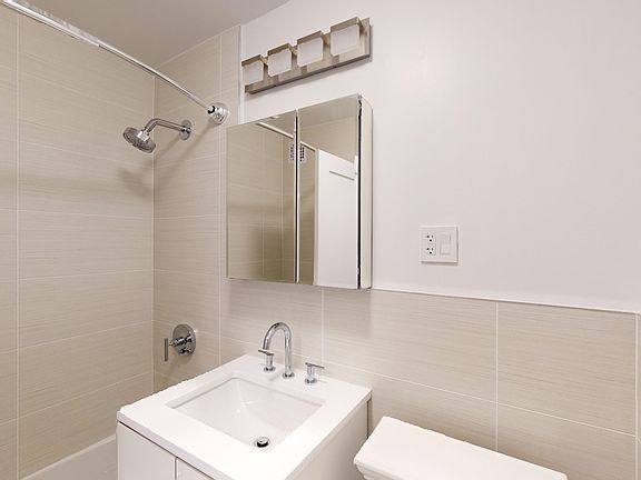 5th image of 80 N Moore St #8025E