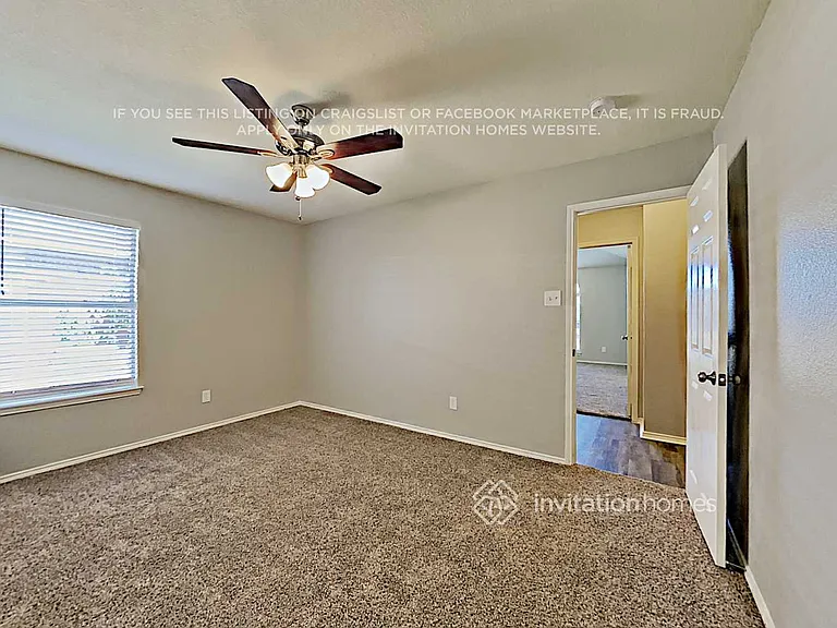 421 Candlestick Trl — Photo 12