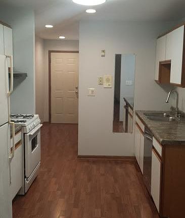 5th image of 2651 W Fullerton Ave