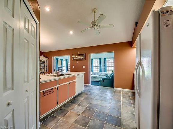 5th image of 1634 SE 20th St