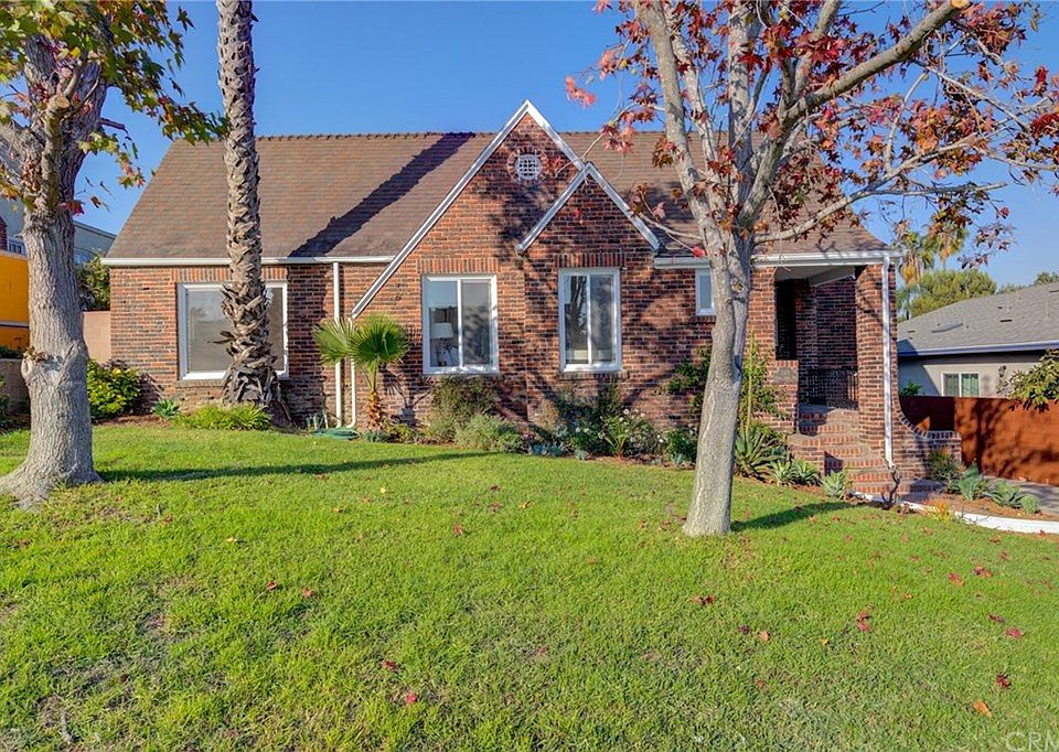 1st image of 3471 Knoll Crest Ave