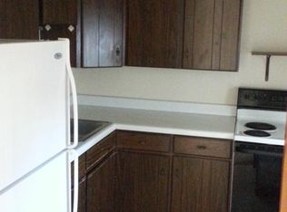 108 Apsley St APT 5, Hudson, MA 01749