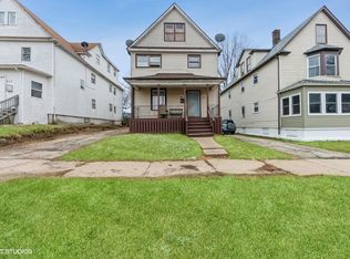 615 May St, Waukegan, IL 60085