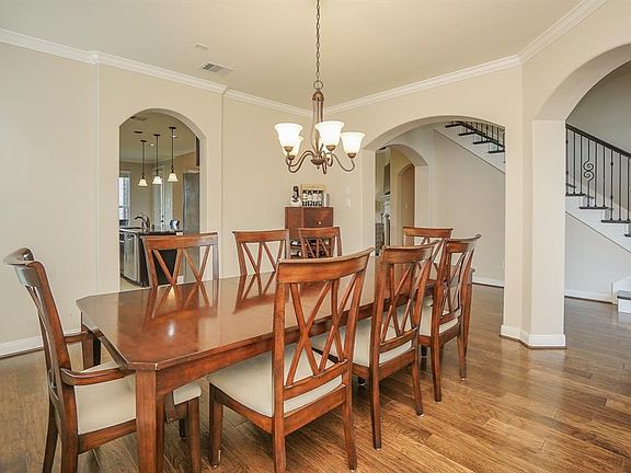5th image of 25731 Kearsley Dr