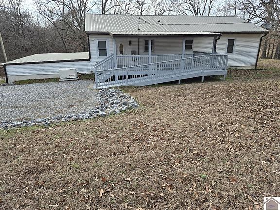 3rd image of 154 Stella Ln