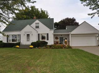 3003 Tiffin Rd, Fremont, OH 43420